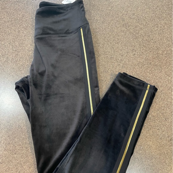 🆕 “Cut The Frills” Premium Velour Leggings with Gold Side Stripe, Size medium - Picture 2 of 8